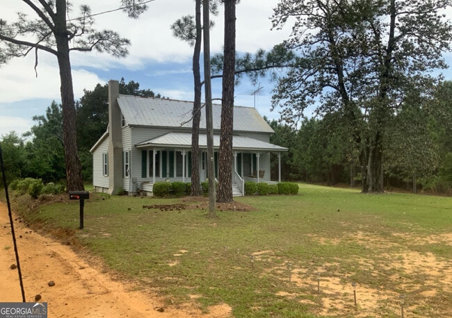 1663 Thompson Ln