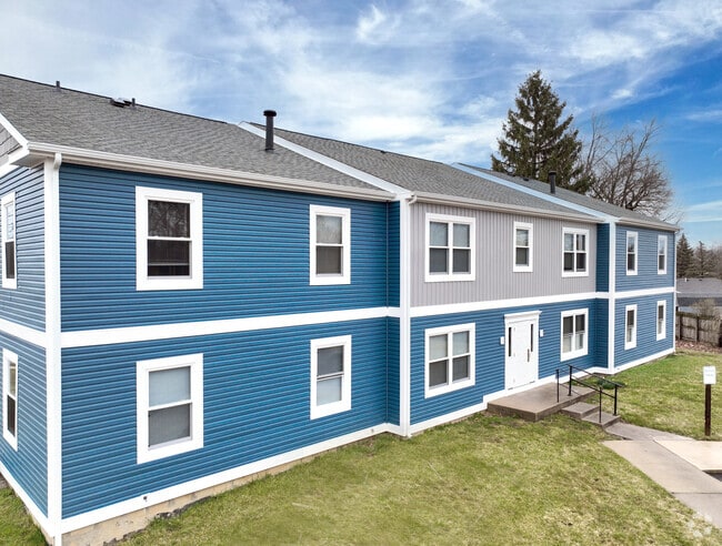 Woodview Manor Apartments