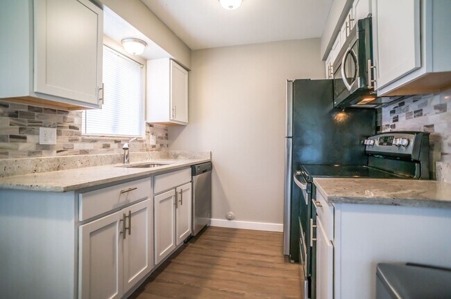 2157 Decker Rd Unit 16