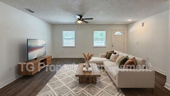 Photo - 1756 Lane Ave S Unit 1