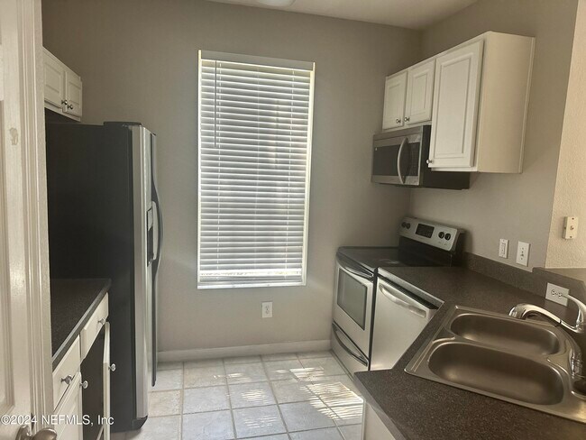 Photo - 13703 Richmond Park Dr N Condo Unit 2303