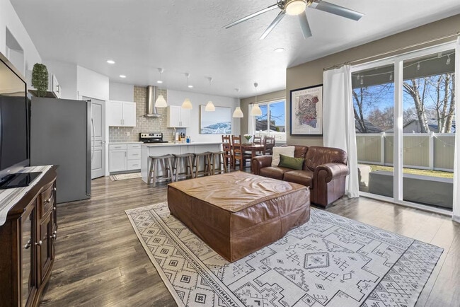 Photo - 2052 W Bella Ln Unidad ID1308957P