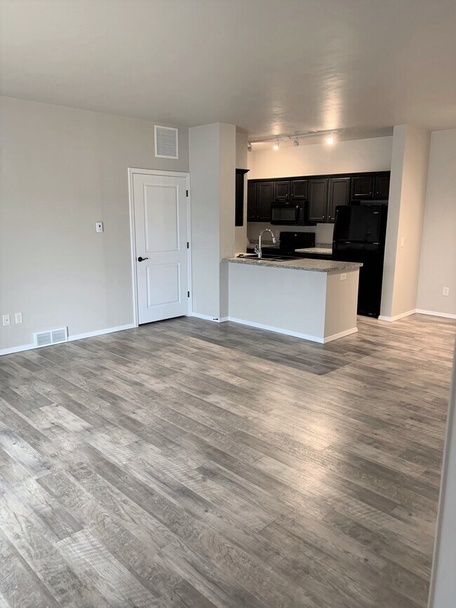 Tranquil Trails Apartments Townhomes for Rent De Pere, WI