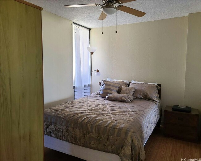 Photo - 320 Lili?uokalani Avenue