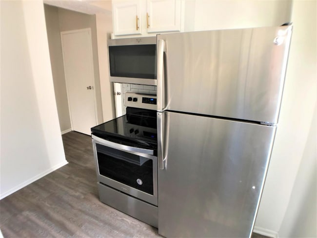 879 Oak St Unit 879 2