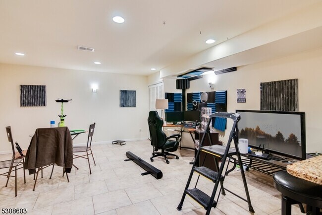 Photo - 6500 Madison St Unit 1