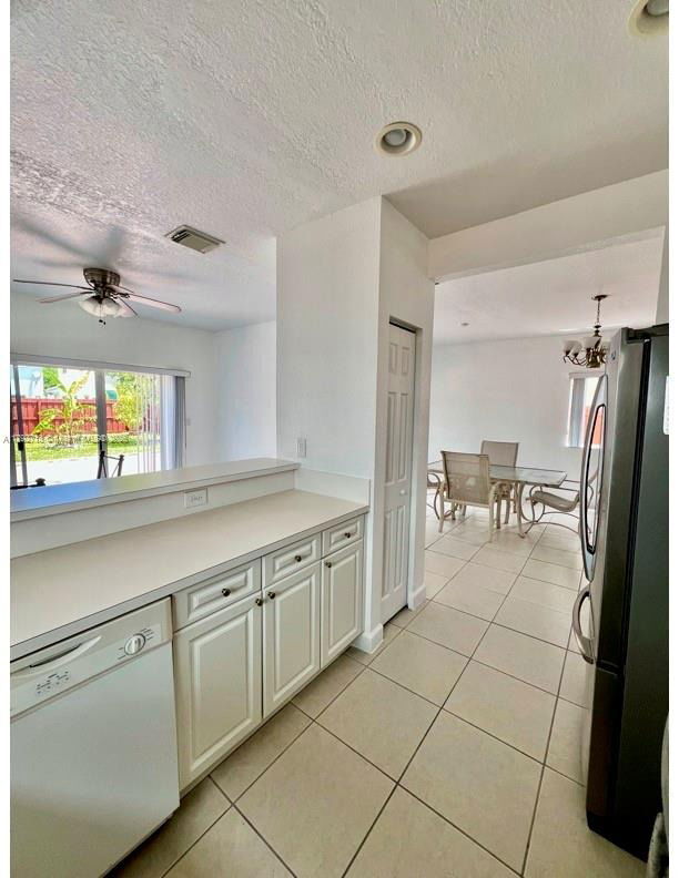 Photo - 3141 NE 3rd Dr