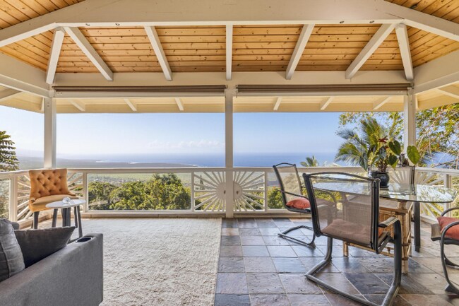 Photo - 82-5909-5909 Coffee Royal Pl Unit B