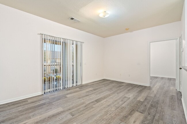 Photo - 447 W Longleaf Dr Unit 1409