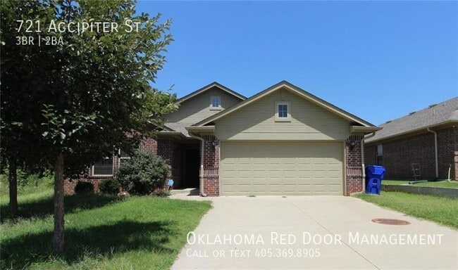 Photo - 721 Accipiter St House