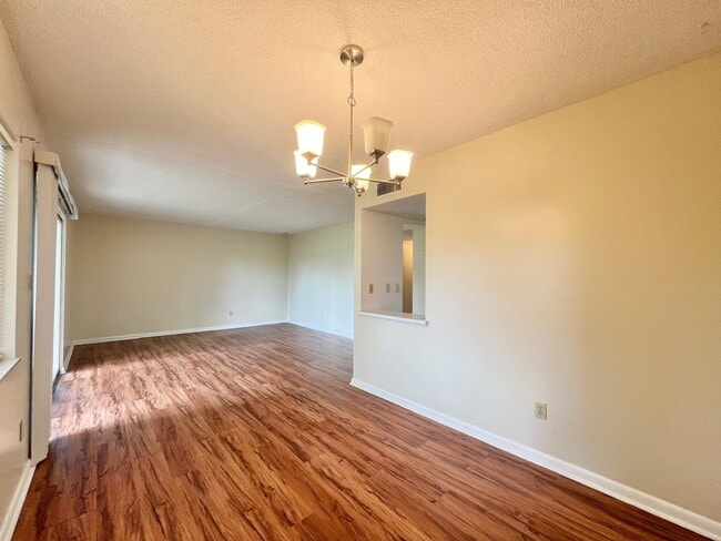 Photo - Charming 2-Bedroom Apartment Home in The Fairways – Silver Springs Shores Unidad A