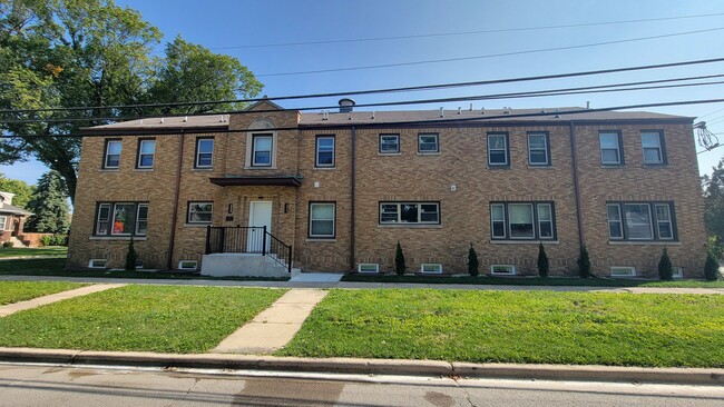 Building Photo - 4000 Forest Ave Unit 3