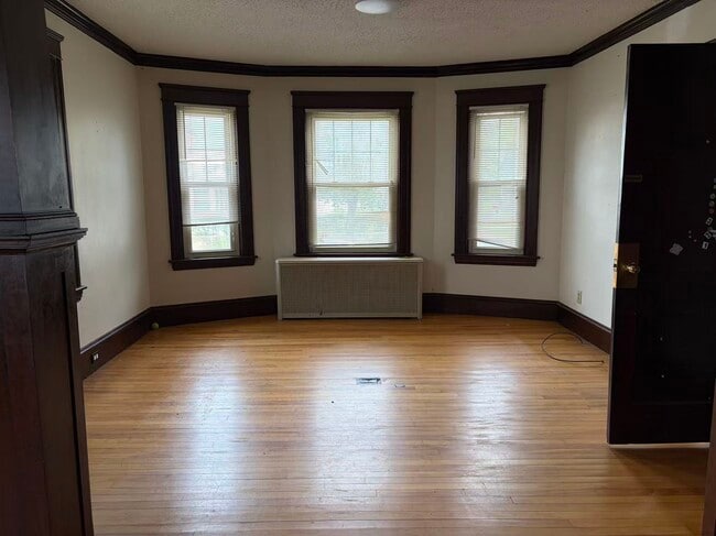 Photo - 6 Oliver St Unit A