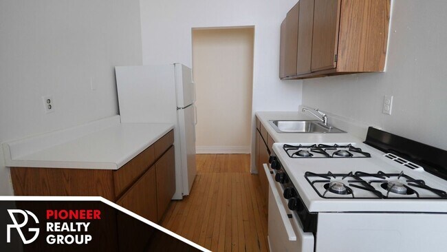 Photo - 813 W Waveland Ave Unit 831-S2