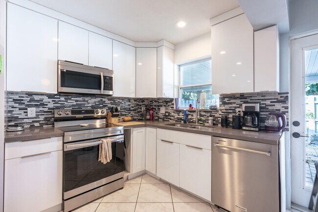 Photo - 1820 Hillcrest Ave