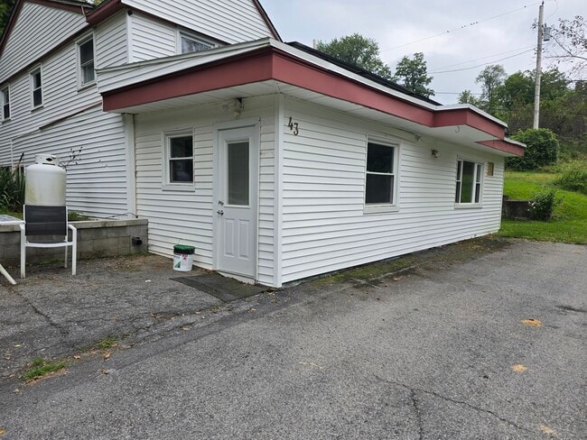 entrance - 43 Milton Tpke Unit B