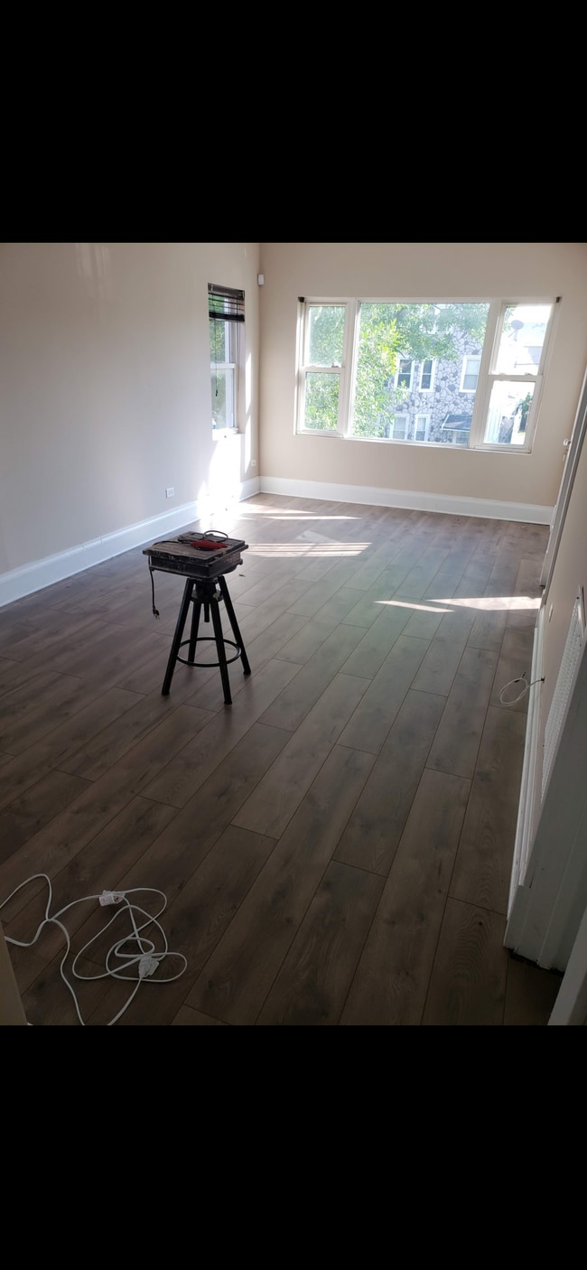 Photo - 5410 W Wrightwood Ave Unit Wrightwood #2