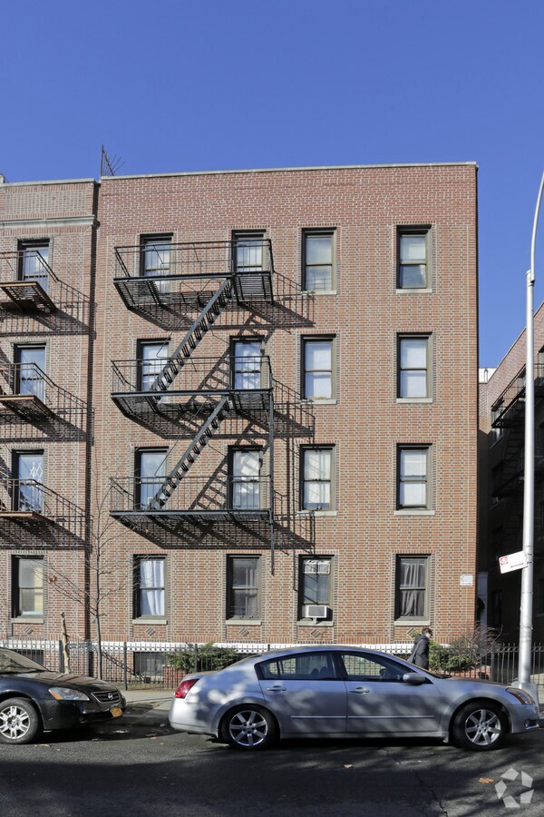 Photo - 3226 41st St