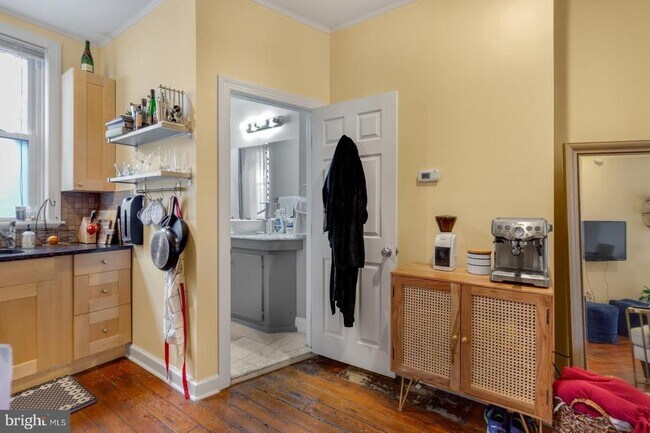Photo - 1341 Lombard St Unidad 2