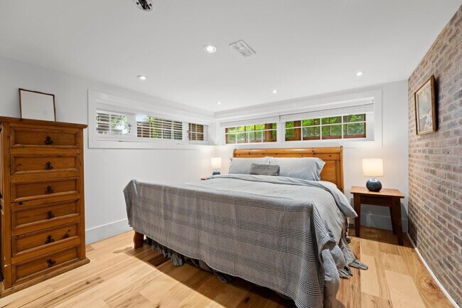 Photo - 227 Green St Unit ID1226166P