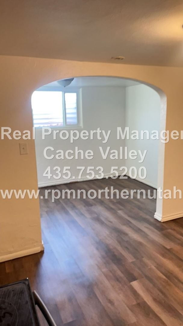 Photo - 325 Boulevard St Unit 325 Boulevard # 2