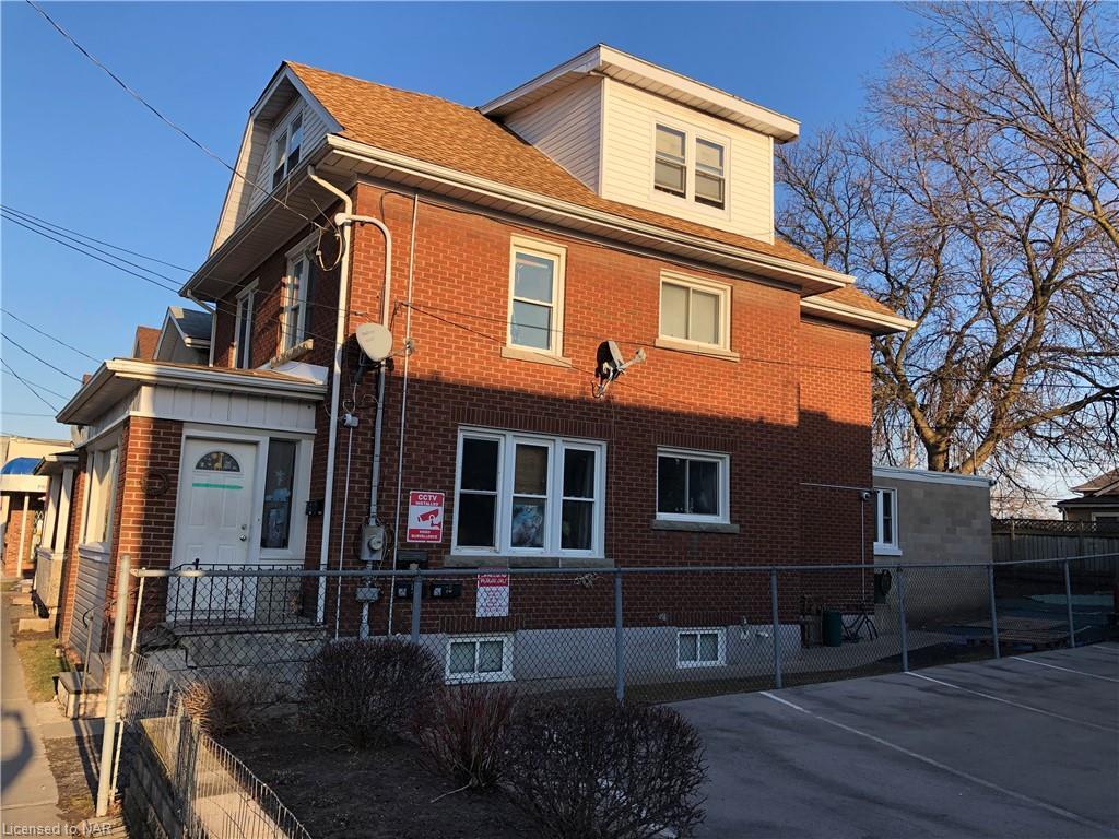 Photo - 70 Queenston St Unit 2