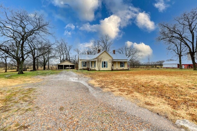 Photo - 2030 Spring Creek Rd