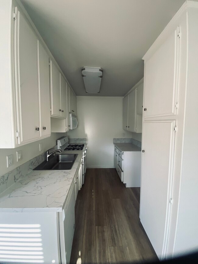 Photo - Clear Valley Apartments