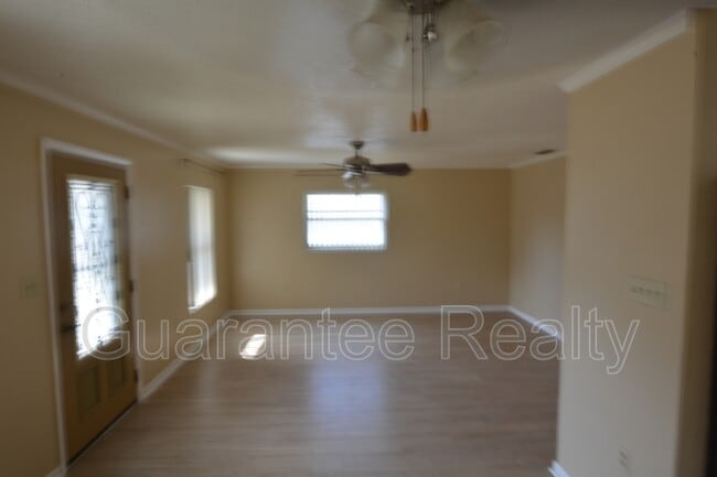 Photo - 541 Carey Pl