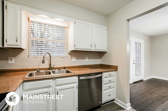 Photo - 1130 Durham Rd