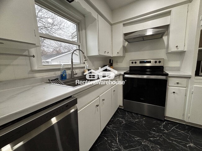 Photo - 2816 Vine St