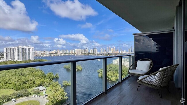 Building Photo - 16385 Biscayne Blvd Unit 1906 Rental