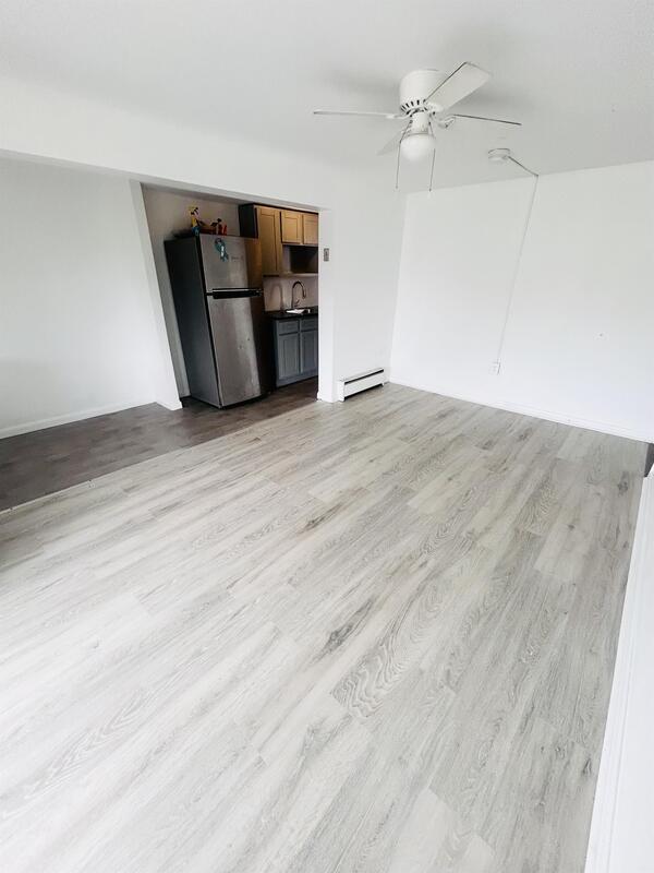 Photo - 7239 Guilford Rd