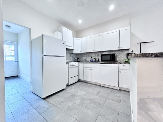 Photo - 61 Thatcher St Townhome