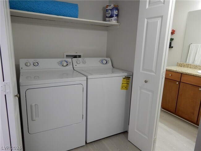 4200 S Valley View Blvd Unit 2057