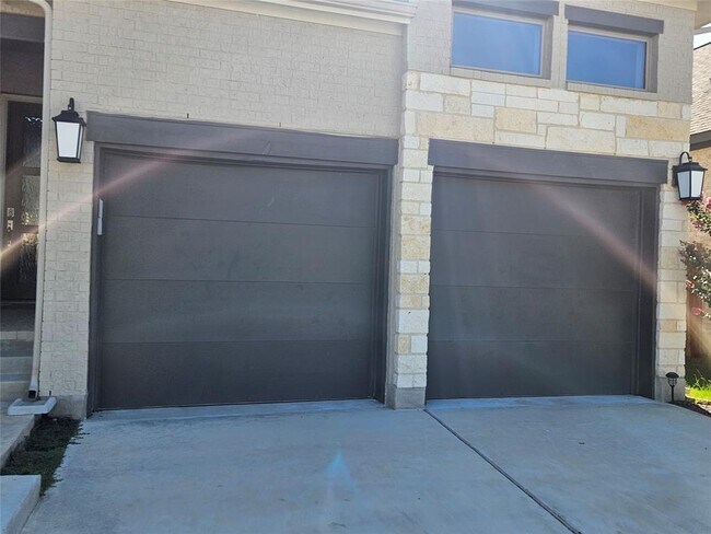 Photo - 221 Bauer Lp