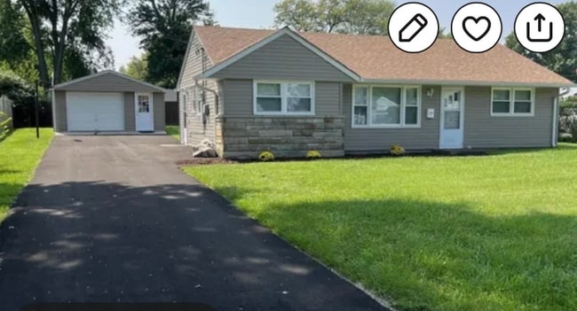 Building Photo - 5406 Sir Barton Rd