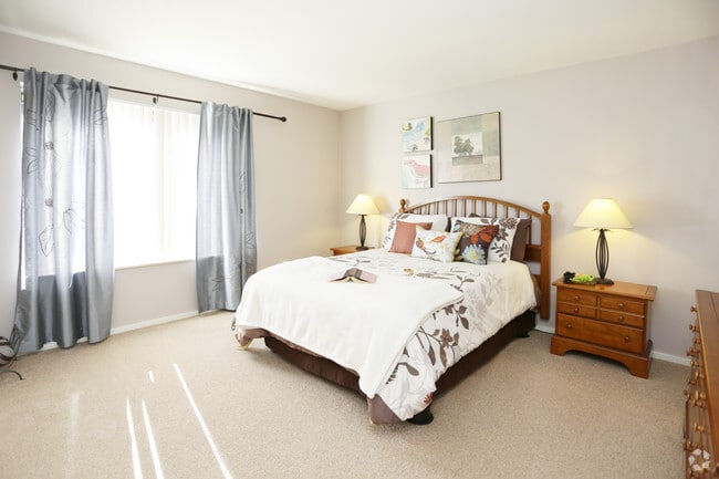 Sutton Club Apartments
