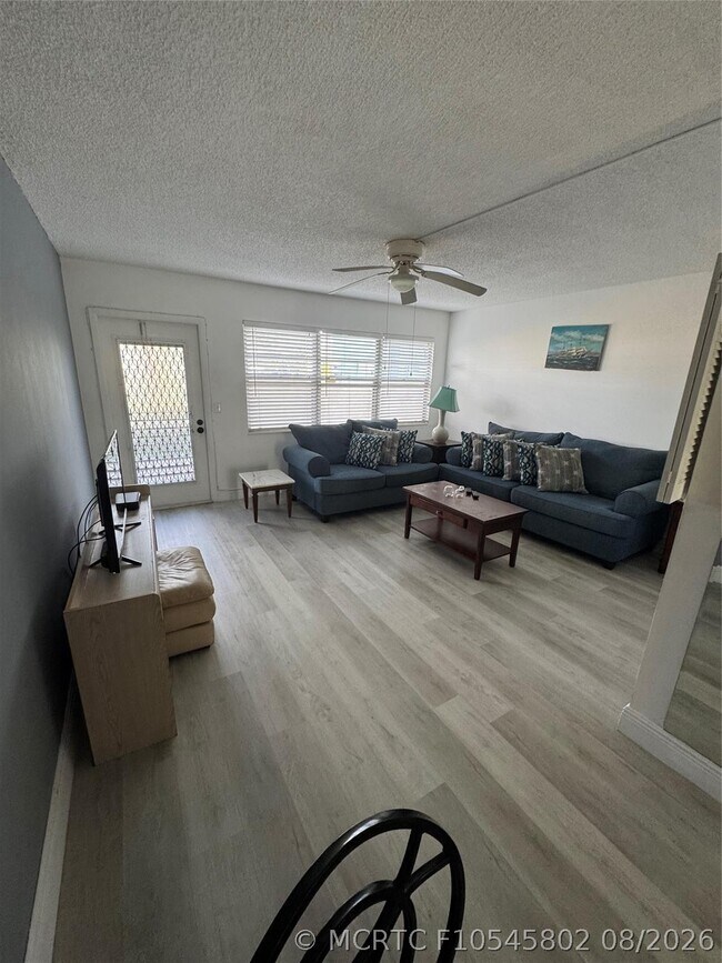 Photo - 295 Newport T Unit 295