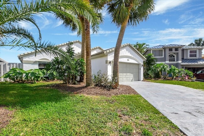 Photo - 215 NW 40th Ave
