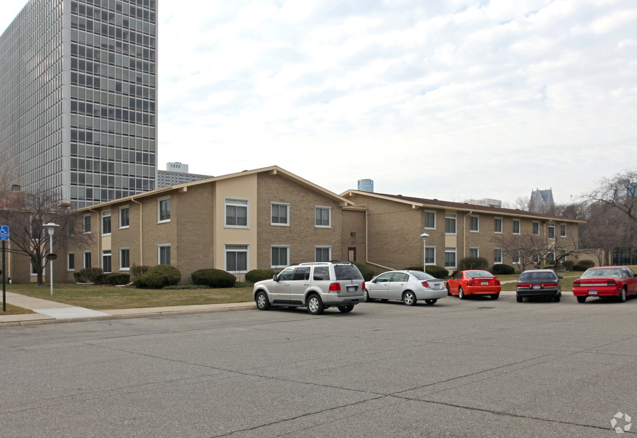 Photo - Cherboneau Place Co-op Apartments