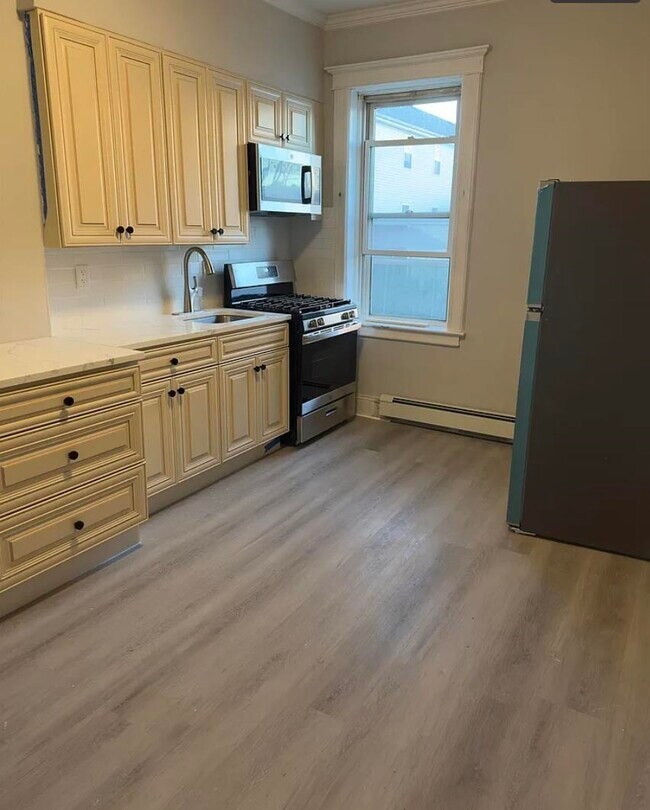 Photo - 128 35th St Unit 3