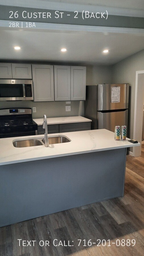 Building Photo - 26 Custer St Unit 2 (Back) Rental
