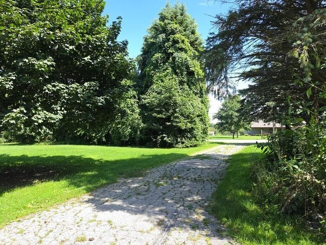 3 bedroom home Eau Claire