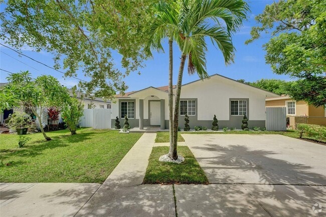 Building Photo - 12254 SW 217th St Rental