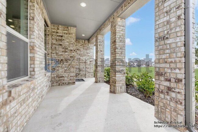 Photo - 2004 Poppy Wy