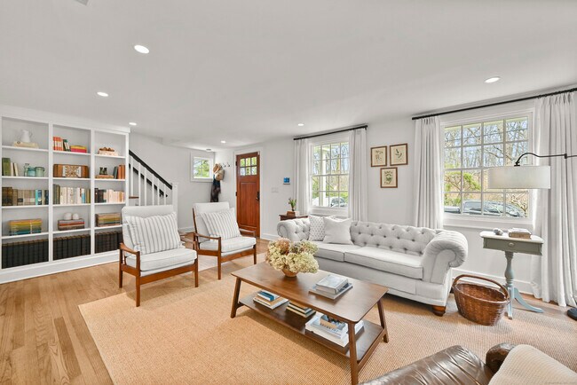 Photo - 104 Roton Ave