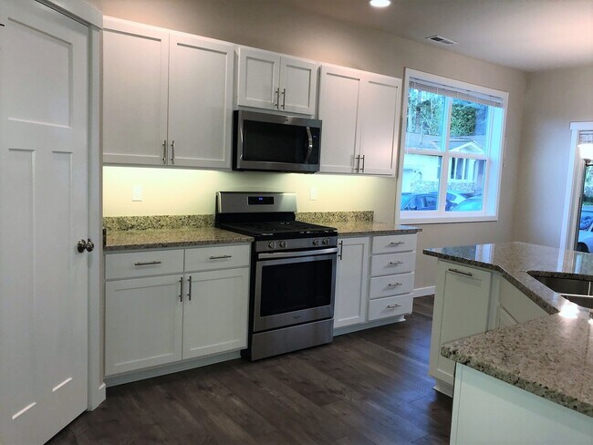 Photo - Newer Poulsbo Rambler- 3 bedroom 2 bath