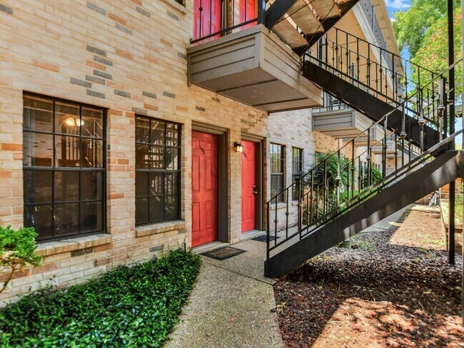 Building Photo - 2216 San Gabriel St Unit 105 Rental