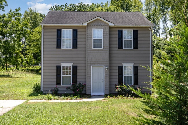 Building Photo - 4206 Wilson Ln